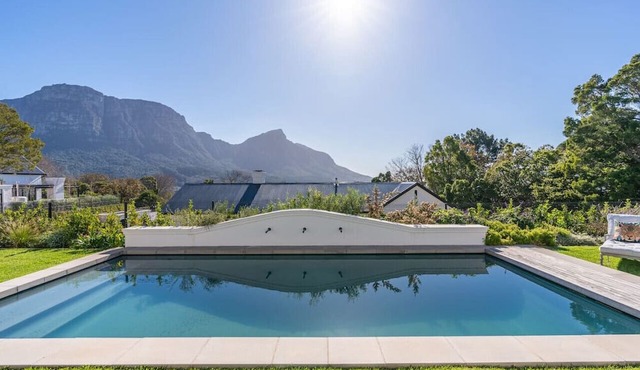 Luxurious Villa In Secure Estate in Cape Town