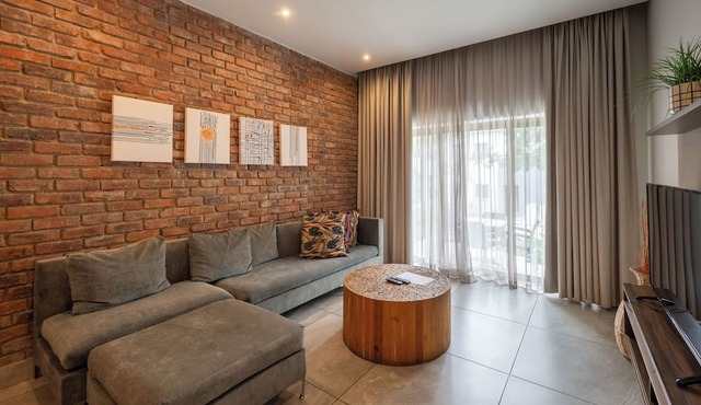 ANEW Hotel & Convention Centre OR Tambo in Benoni