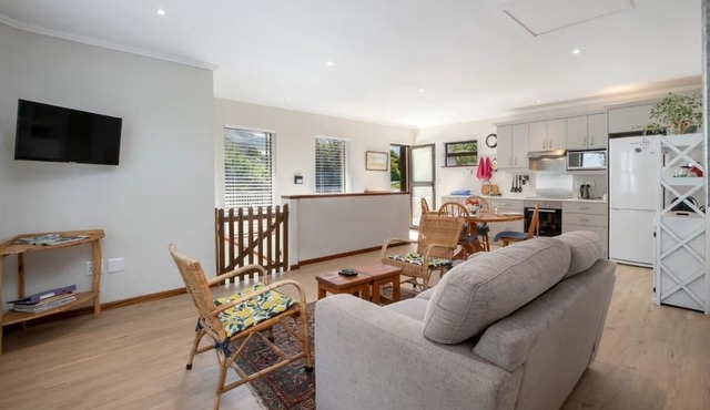 Steenbok House self catering Apartment in Hermanus