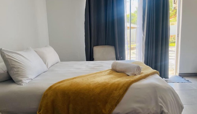 TrendyBliss Guest House - n0294 in Northam