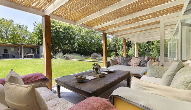 Constantia Manor - Four Bedroom House, Sleeps 8 in Cape Town