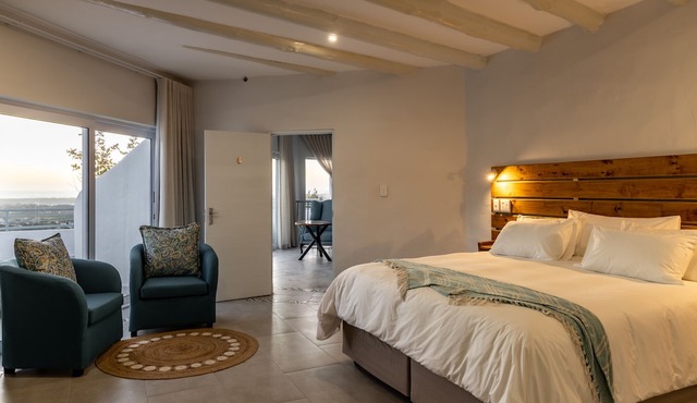 Capri Sands Luxury Guesthouse in Cape Town