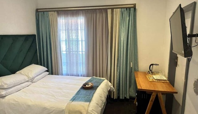 Golden Sands Escapes in Cape Town