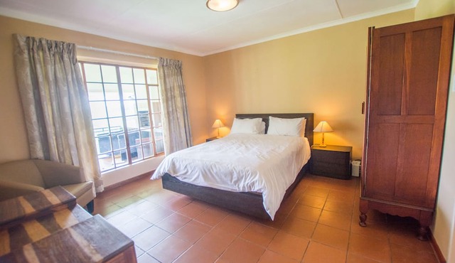 Hoyo Hoyo Machadostud Lodge in eNtokozweni