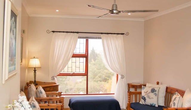 Jenny's Guest House in Makhanda