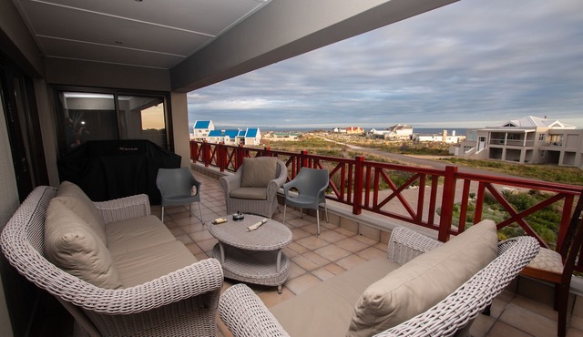 Van Den Berg's Guesthouse in Betty's Bay