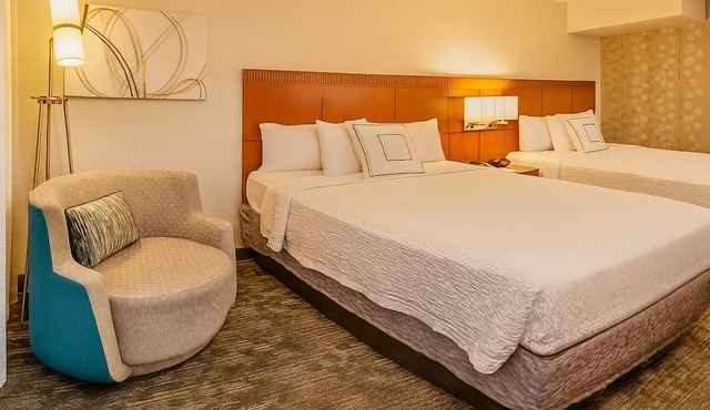 2 Pet-friendly Suites Near The Capitol! Parking & Outdoor Terrace! in Arlington