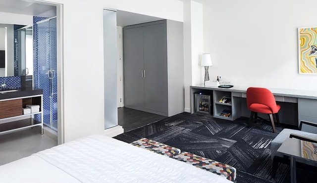 Ensuring a Very Comfortable & Memorable Stay! 2 Modern Units, Pet-friendly! in Minneapolis
