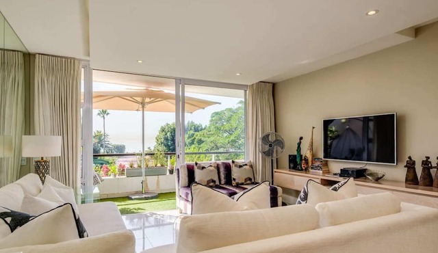 Elegant Apartment at the Waterclub (Amani Views)