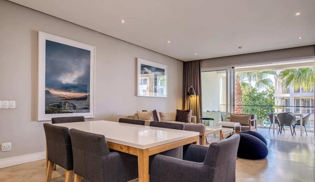 Modern Waterfront Apartment w Canal Views Gulmarn 201 in Cape Town