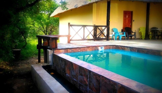Lovely holiday home for a large family or friends bordering Kruger National Park in Marloth Park
