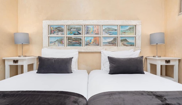 Sunny and Warm Apartment | Great Location | DSTV