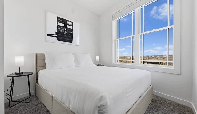Peaceful Retreat | City Views, Close to Broadway in Nashville