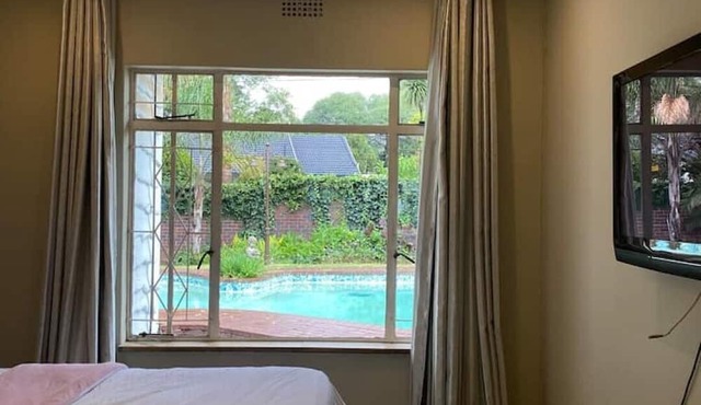 Vintage home with no power outage in Edenvale
