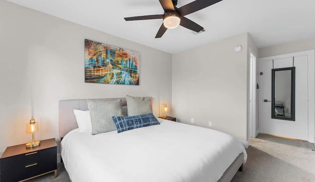 Stylish Home with Hot Tub & Gaming Garage in Spring