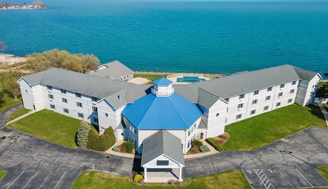 Family Suite at Bayshore Resort Put-in-Bay in Put-in-Bay