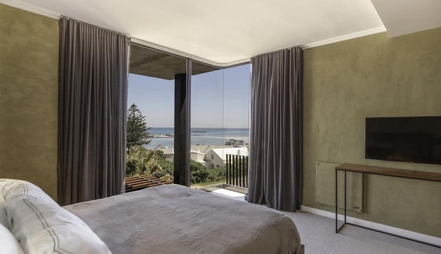 Sir David Baird 50B, Blouberg by HMH