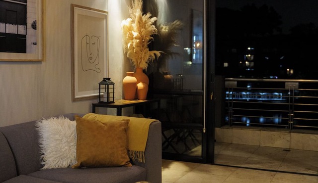 Charming 1-bedroom apartment with WiFi, AC in wonderful Cape Town in Cape Town
