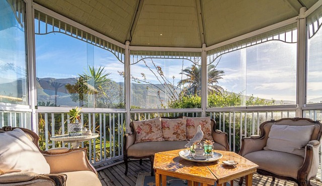 Kennedy's Beach Villa in Hermanus