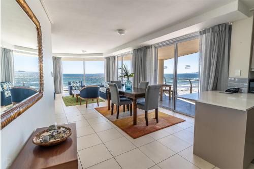 Lagoon Beach Hotel Apartments in Cape Town