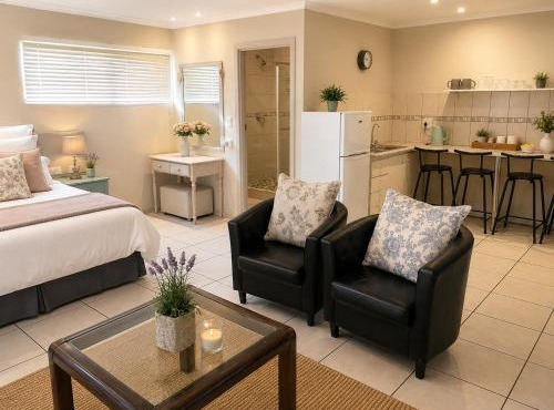Bay Breeze Guesthouse Selfcatering in Gordonʼs Bay
