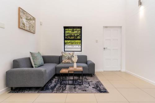 Stylish Sea Point Apartment with Parking in Cape Town