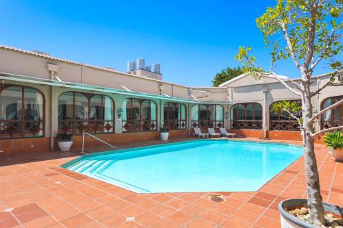 Cumberland Hotel & Conference Centre Worcester in Worcester