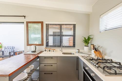 Chapmans Corner Studio in Noordhoek