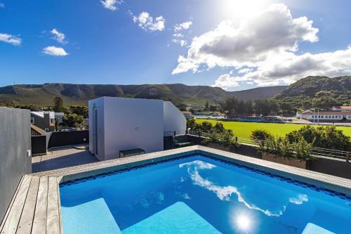 Peace of Mountain - Cozy 2 Bedroom family apartment with Mountain View in Hermanus