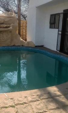 Choosers Palace Hotel Pool down in Midrand