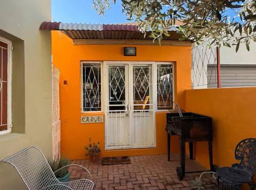 The Rose and Olive in Cradock