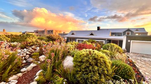 Misty Shores Cottage in Bettyʼs Bay