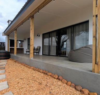 At The Roots Luxury Cottage in Heidelberg