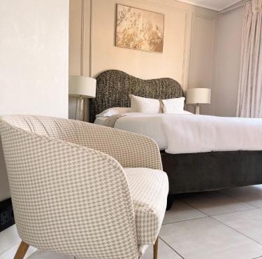 Crystal Lagoon Luxury Escape in Pretoria