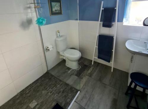 7 on South in Bredasdorp