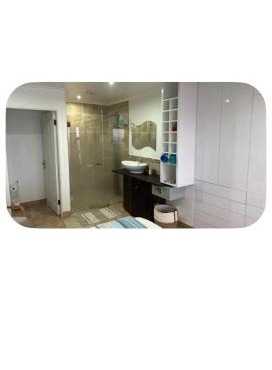 Angelfish cottage modern &on the beach in Durban