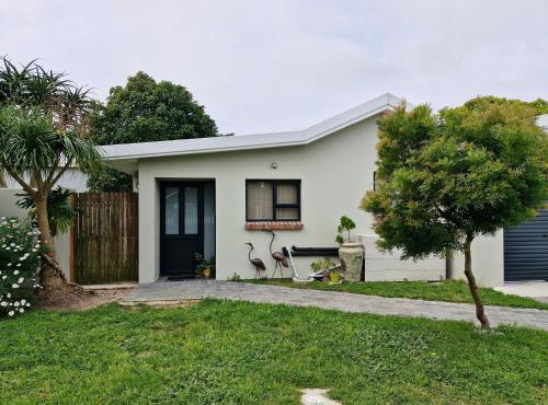 Cosy cottage on Cassia in Gqeberha