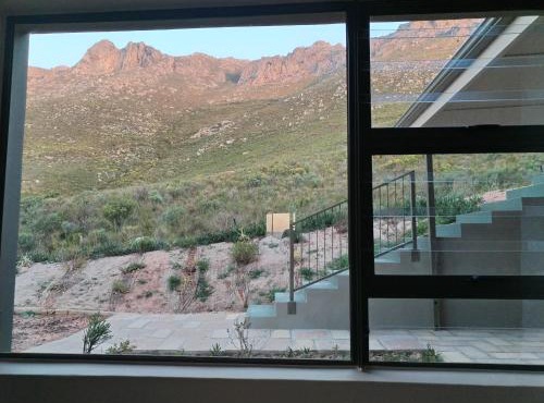 Watsonia Mountain View - amazing 270 degree mountain views in Gordonʼs Bay
