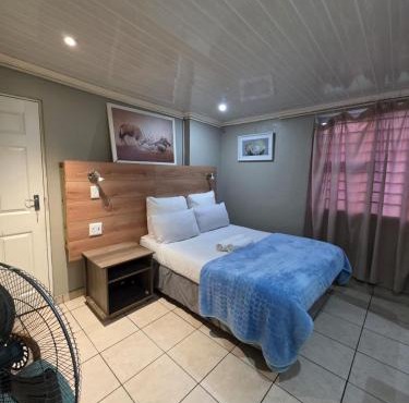 Pambazuko Guest House in Stikland