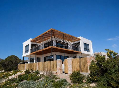Sunsets, Whales & Sea Views Luxury in Gansbaai