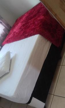 Moonlight guest house in Kathu