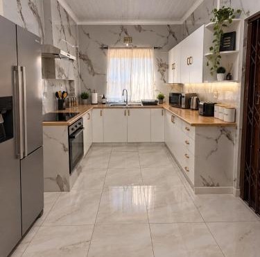 6 sleeper selfcatering in Cape Town