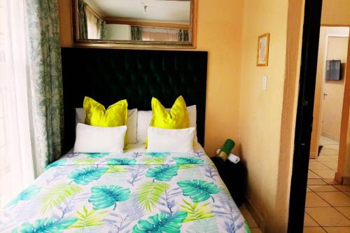 Budget Stays at Olivia Pines Guesthouse in Krugersdorp