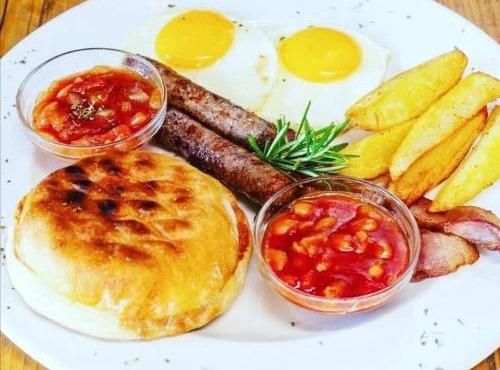 Suzies Coffee Shop Bed and Breakfast in Cape Town