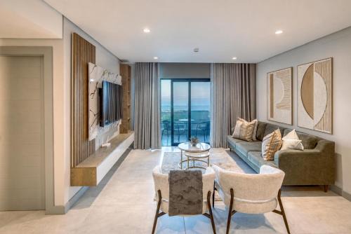 Luxury 2-Bed Apartment , Sea Views, Pool & WiFi , 35 Umhlanga Ridgeside Residence in Durban