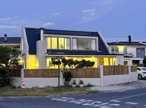 Pikkewyntjie Sea View Small Families in Hermanus