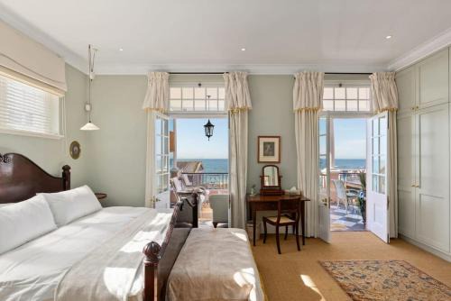 Majestic Ocean Views Restful Retreat