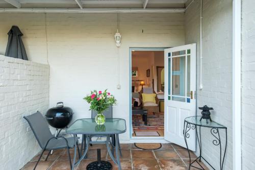 Paradiso Guesthouse & Self-catering Cottage in Cape Town
