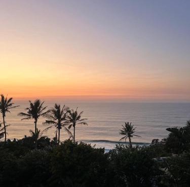 CocoMo - Boutique Coastal Garden Studio - Walk to Beach - Private Pool and Fire Pit in Ballito