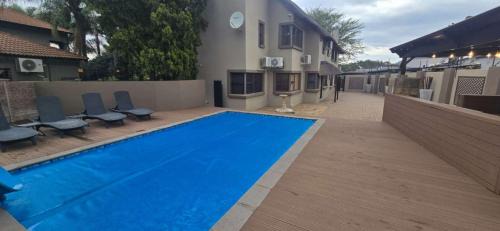 Waterfront Holiday Home in Hartbeespoort